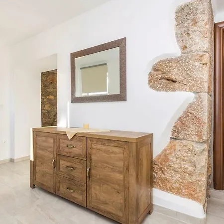 Apartman Sara *